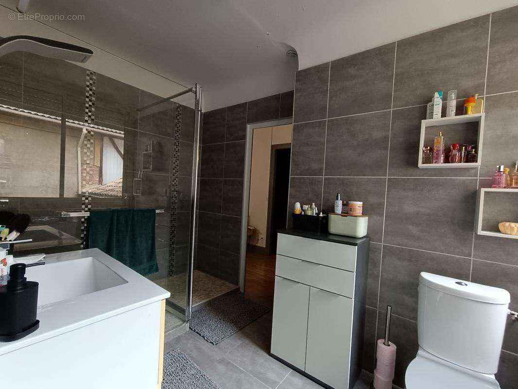 Maison à PORT-SAINTE-MARIE