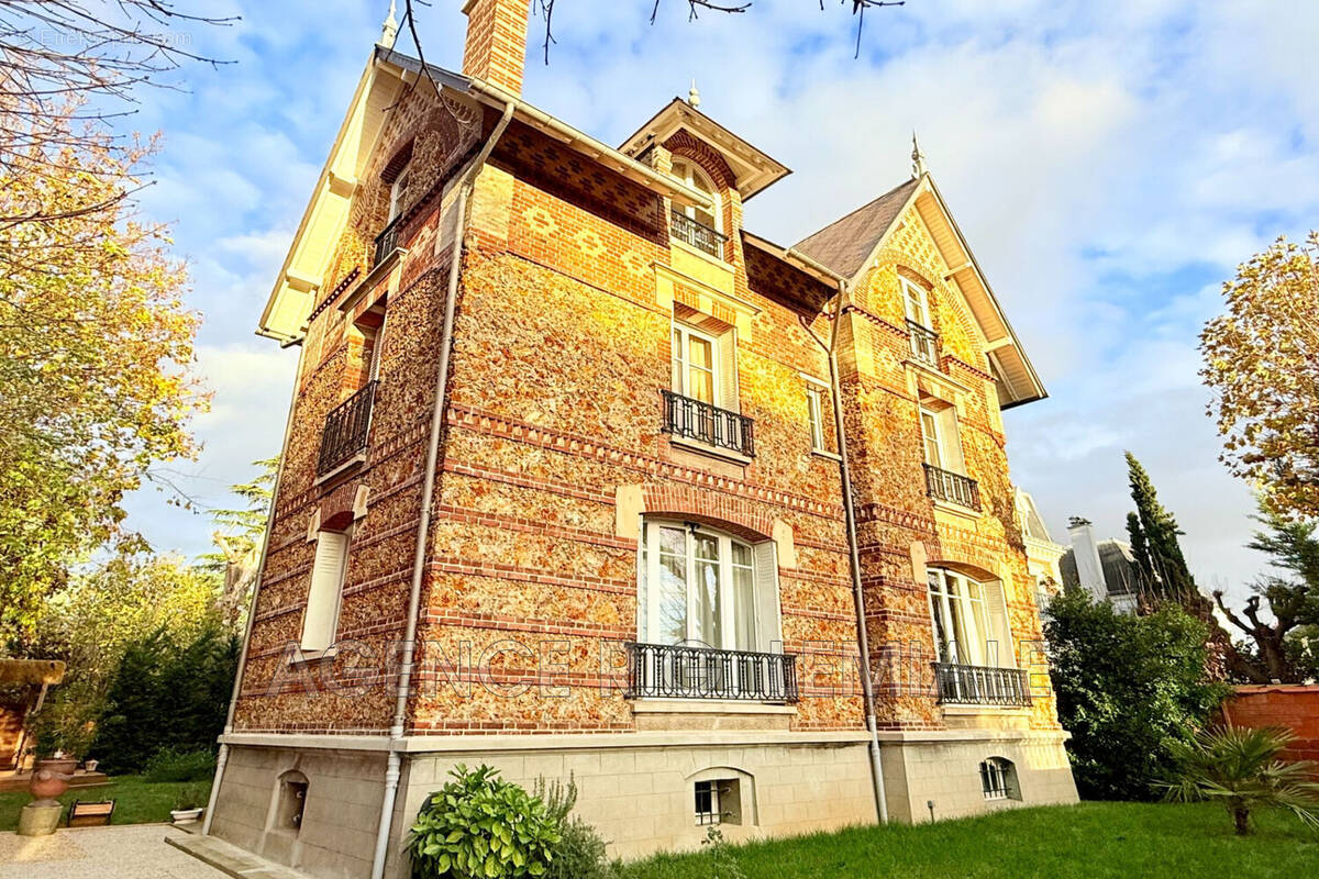 Maison à MAISONS-LAFFITTE