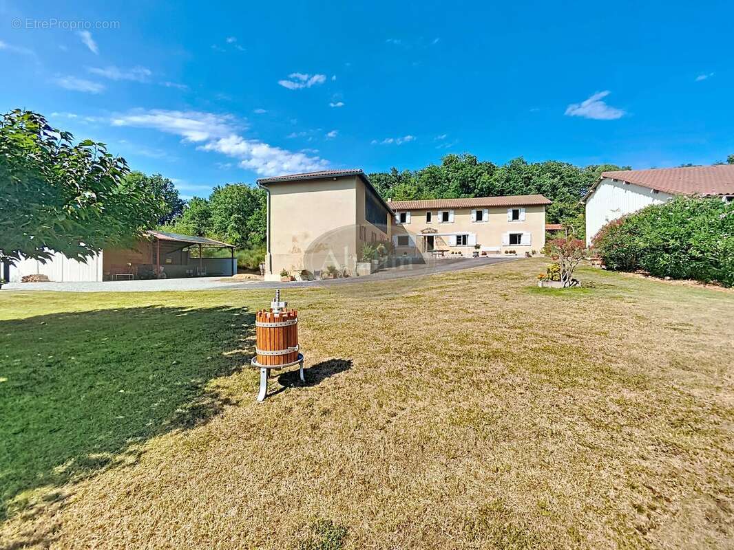 Propriété gersoise, dépendances, 2,8 ha - photo 24