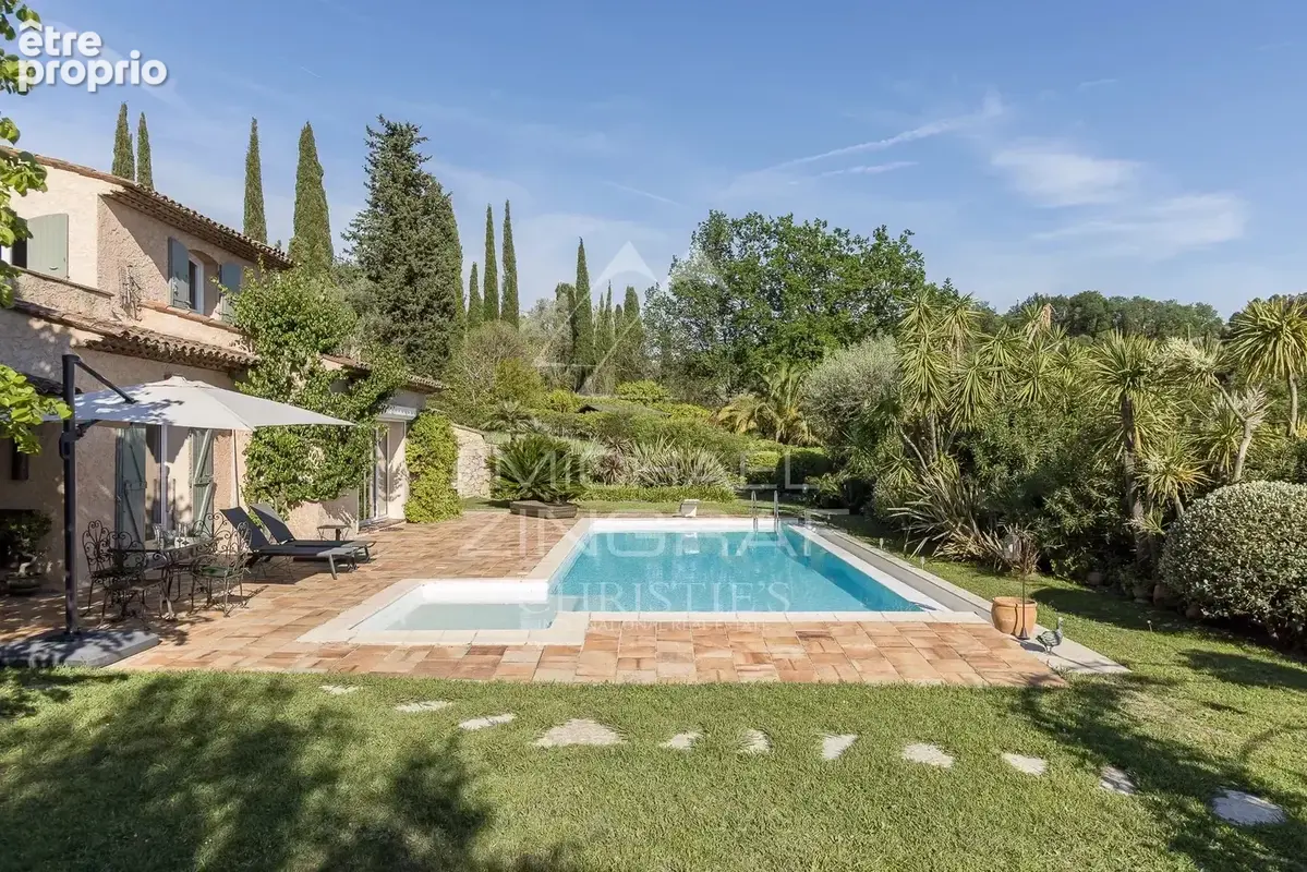 Villa Provençale d’Exception avec Vue Dégagée et Jardin de 4 375 m² à Plascassier - photo 12