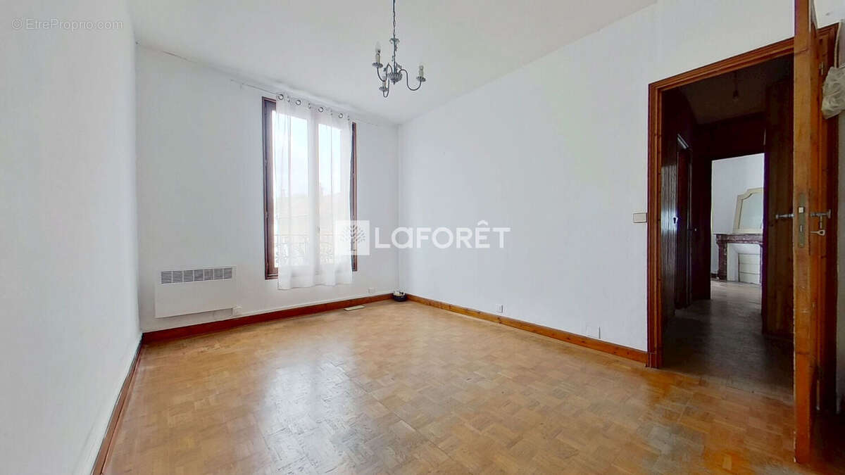 Appartement Noisy Le Sec 2 pièce(s) 36.91 m2 - photo 2
