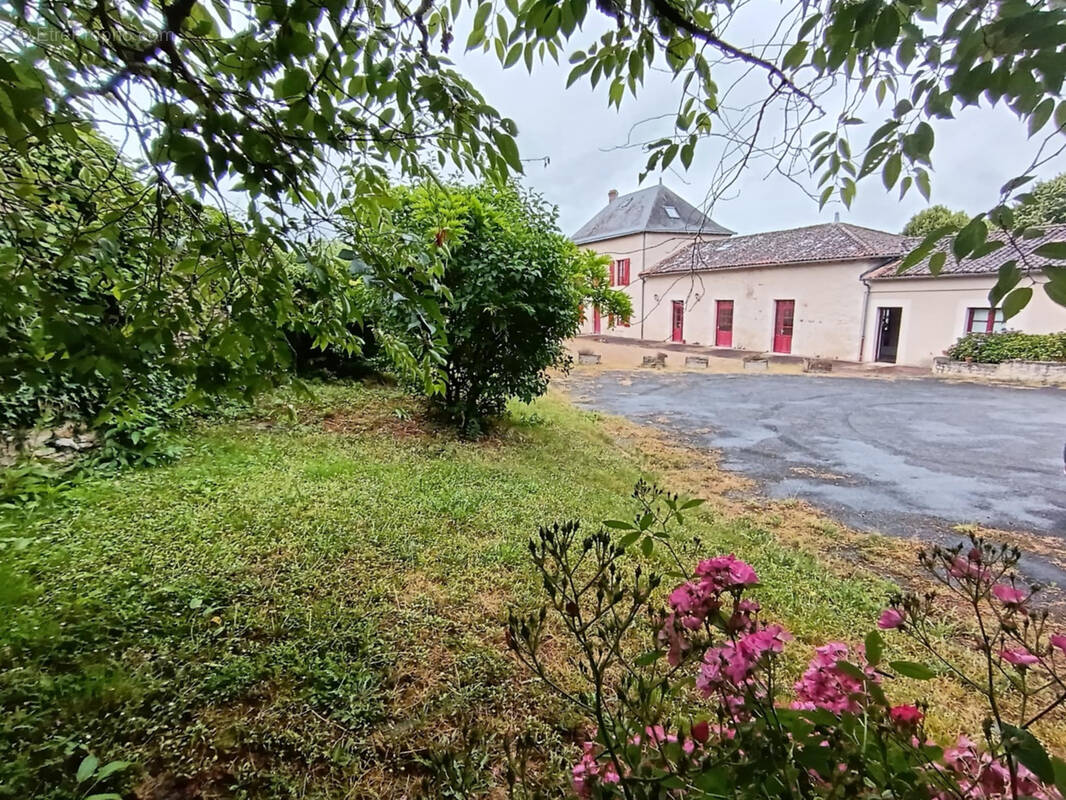 Maison à CEAUX-EN-COUHE