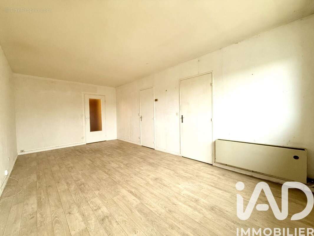 Photo 4 - Appartement à ELANCOURT