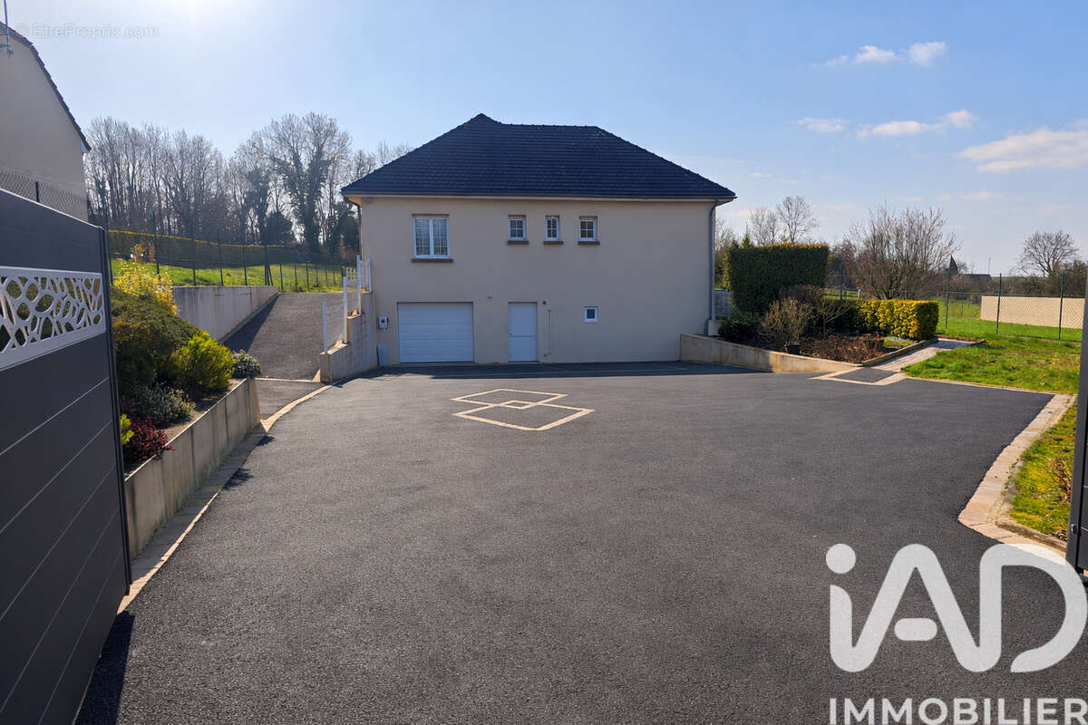 Photo 2 - Maison à NOGENT-SUR-SEINE