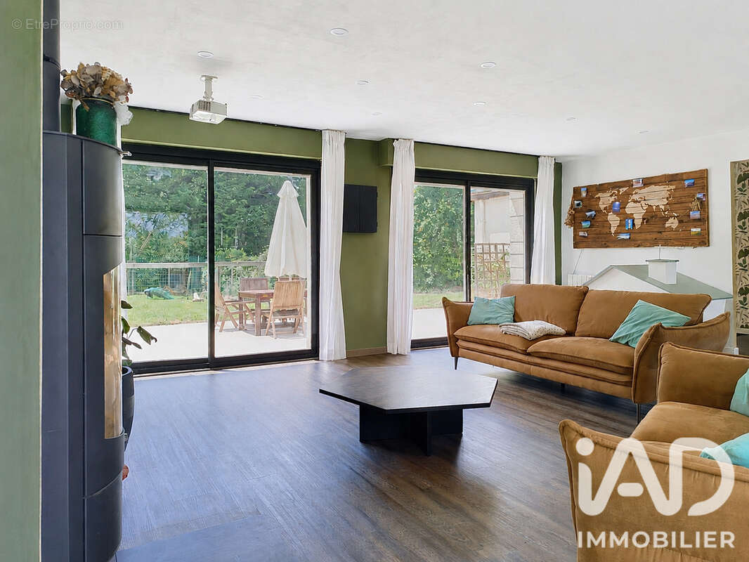 Maison 140 m² à Le Foeil  - photo 3