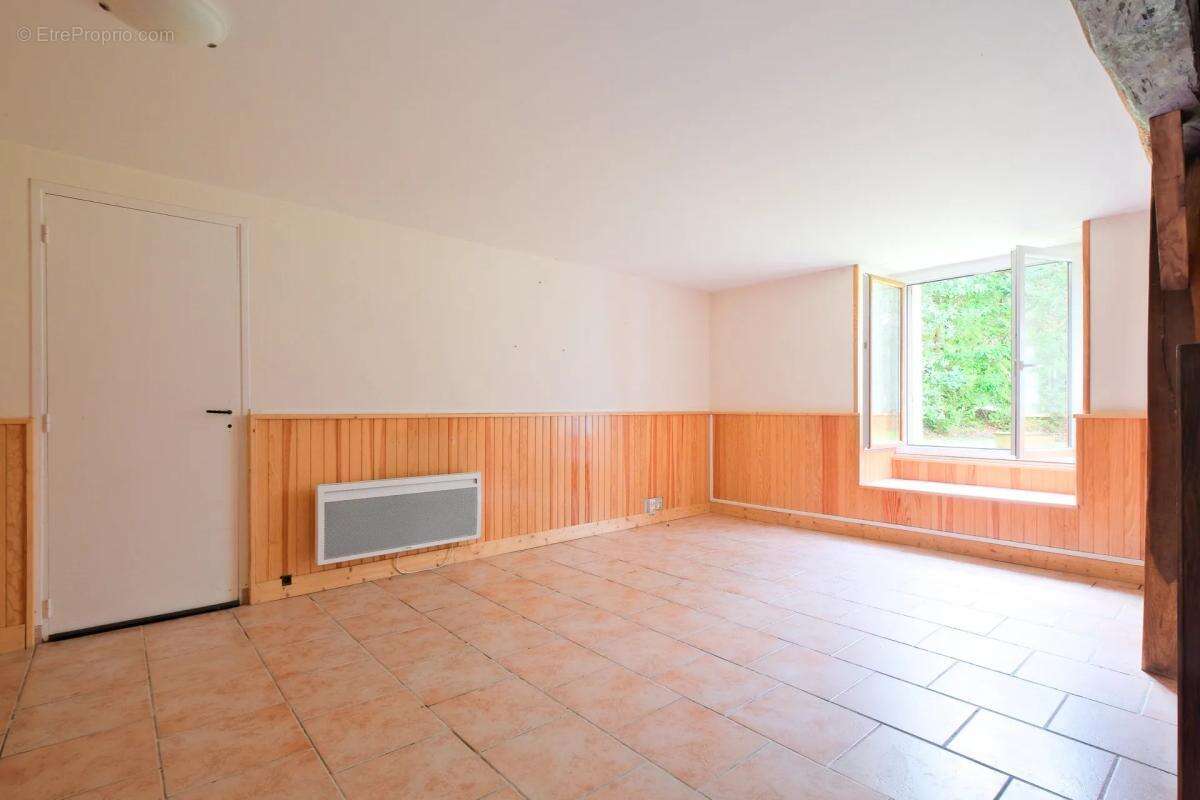 Maison à GRAND-BRASSAC