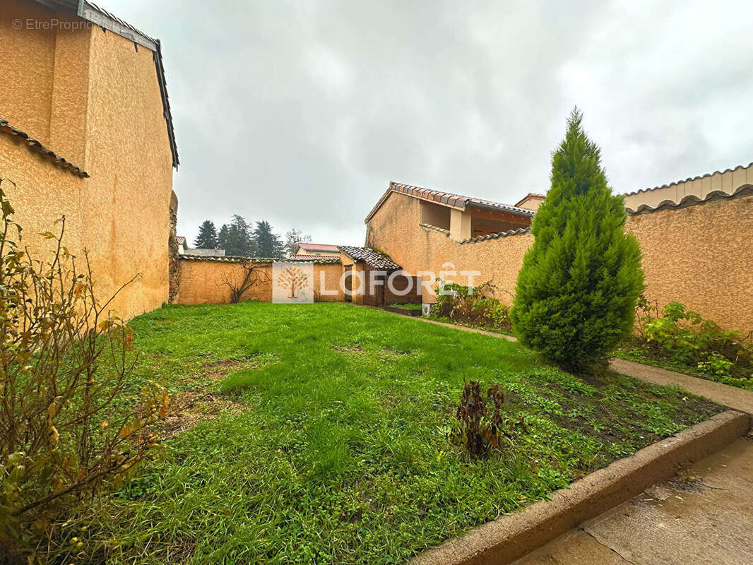 Maison à SAINT-TRIVIER-SUR-MOIGNANS