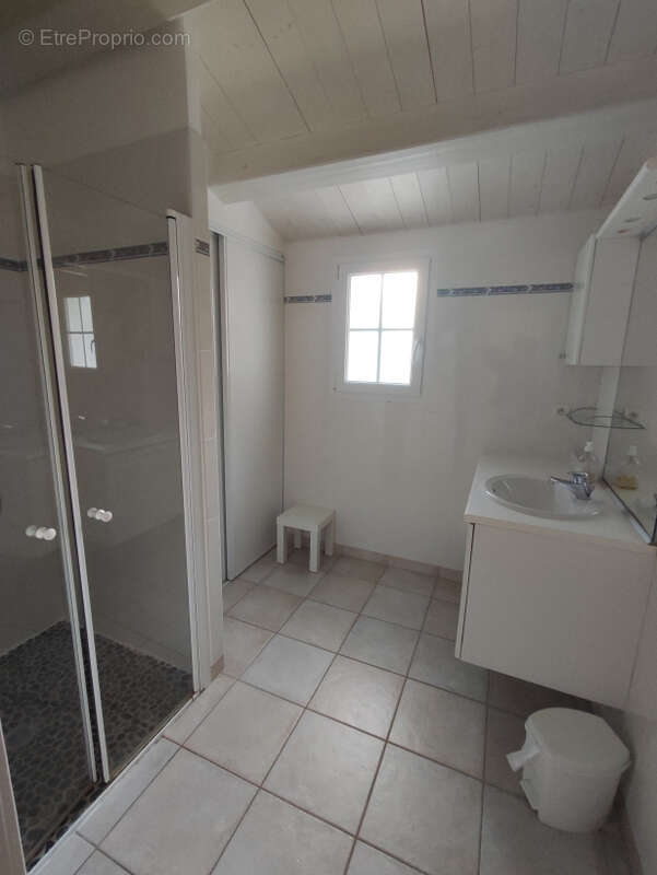 Maison à L&#039;EPINE