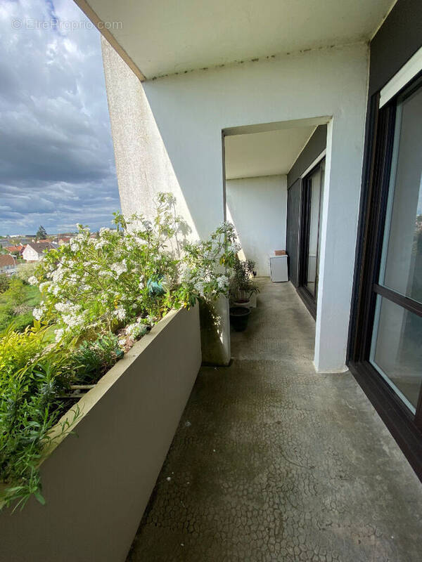 Appartement à LA CHAUSSEE-SAINT-VICTOR