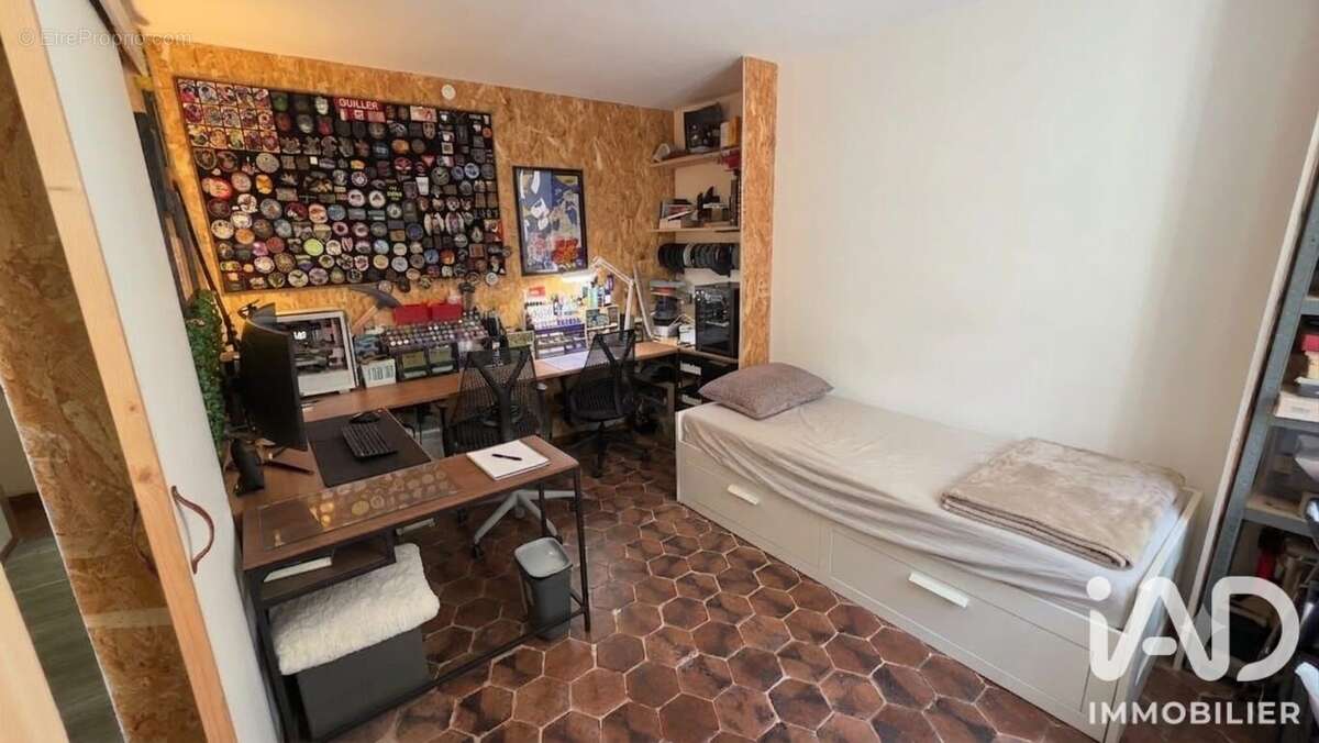 Photo 6