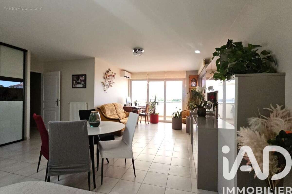 Photo 7 - Appartement à RILLIEUX-LA-PAPE