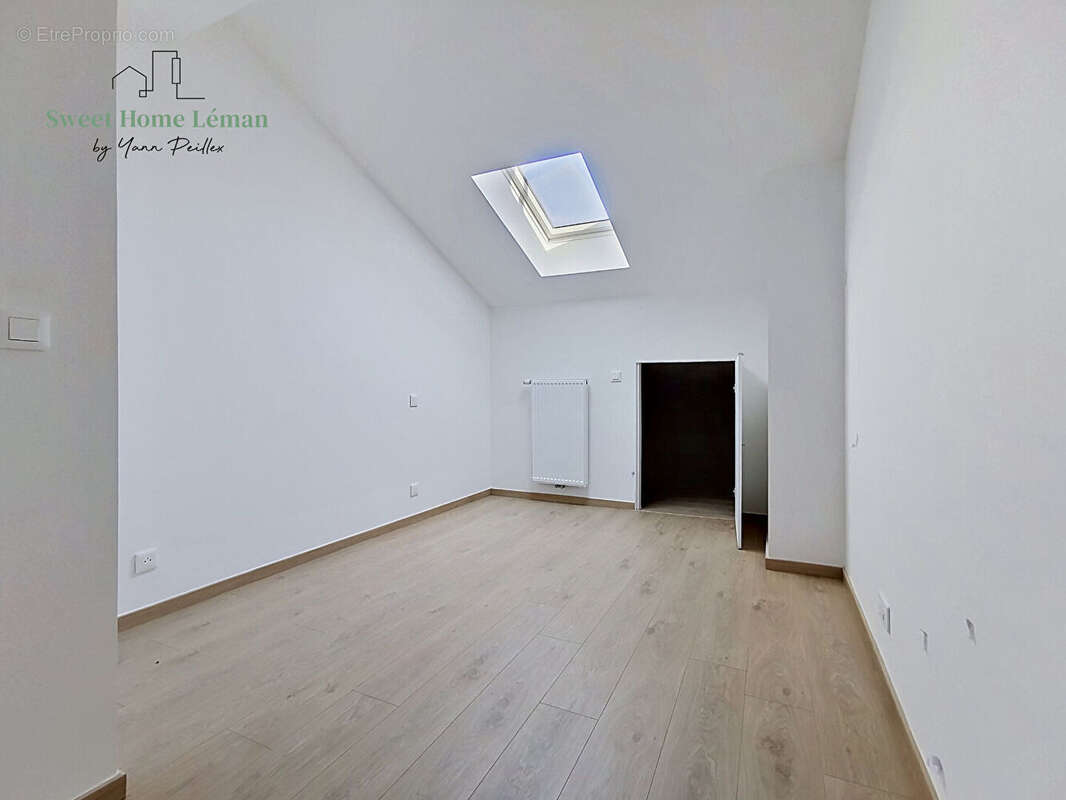 Appartement à BRENTHONNE