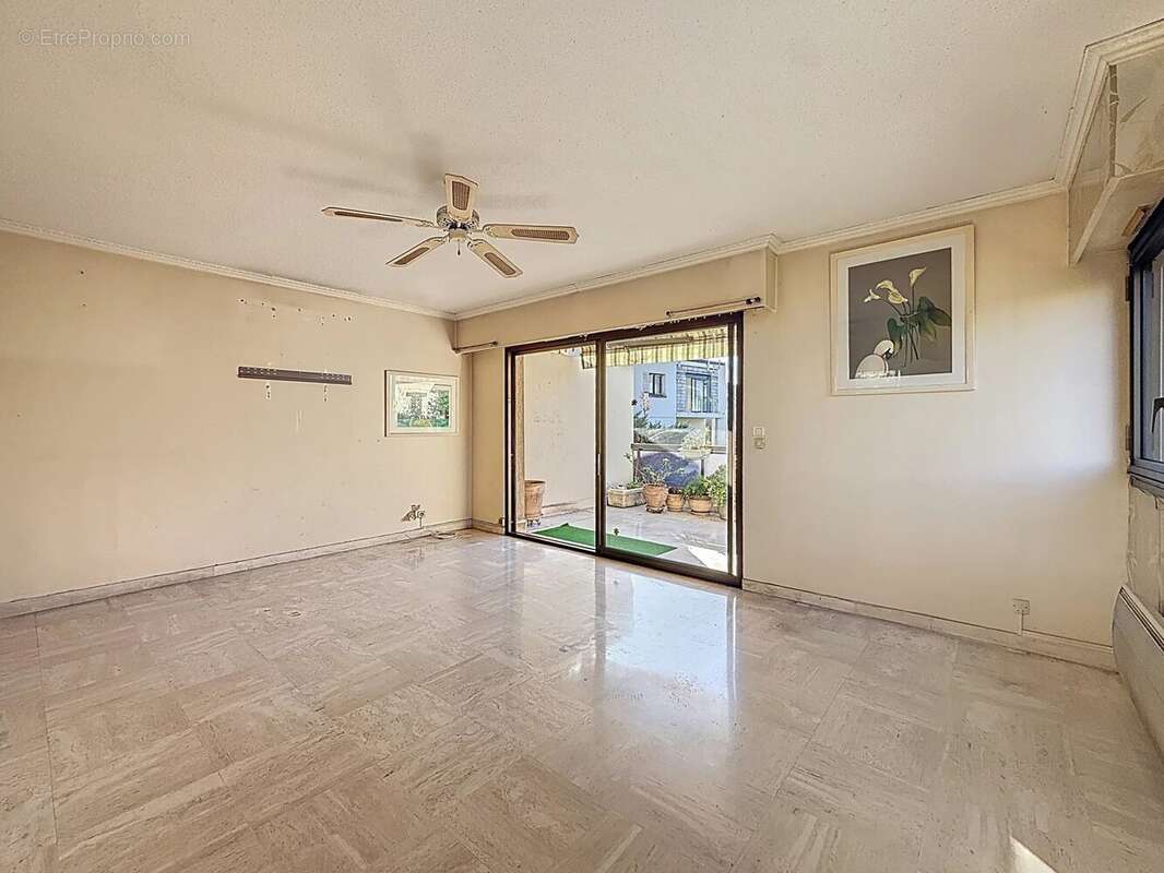 Appartement à LE CANNET