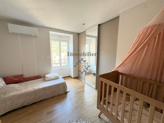 Appartement à SAINT-AFFRIQUE