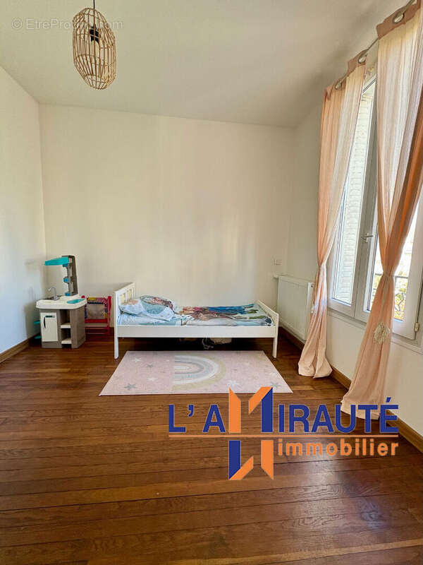 Maison à HOUILLES