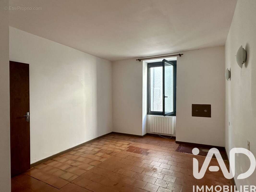 Photo 9 - Maison à SAINT-SATURNIN-DE-LUCIAN