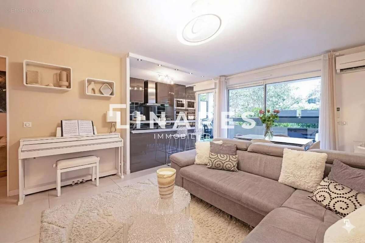 Appartement à MARSEILLE-9E