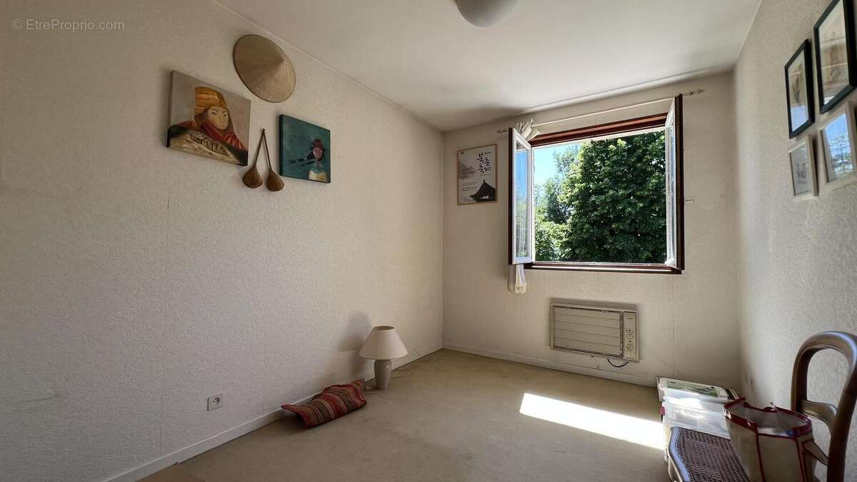 Photo 8 - Maison à LA TOUR-DE-SALVAGNY