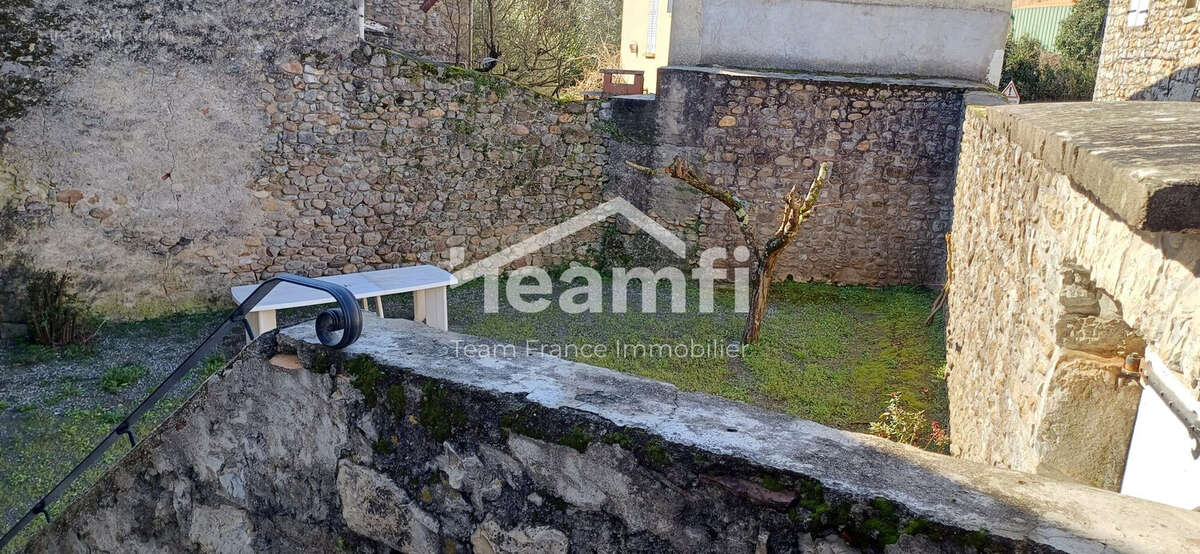 Maison 145 m² à Berrias-Et-Casteljau  - photo 5