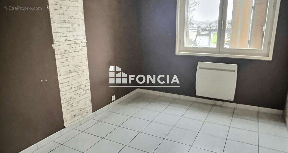 Appartement à SABLONS