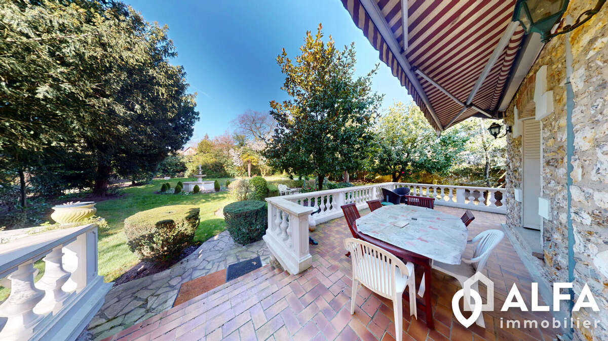 Maison à MONTMORENCY