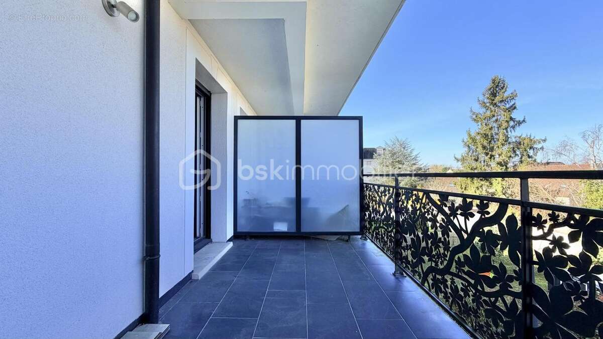 Appartement à PONTAULT-COMBAULT