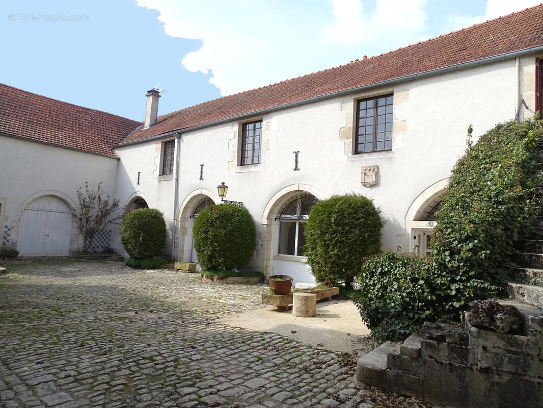 Maison à CHATILLON-SUR-SEINE