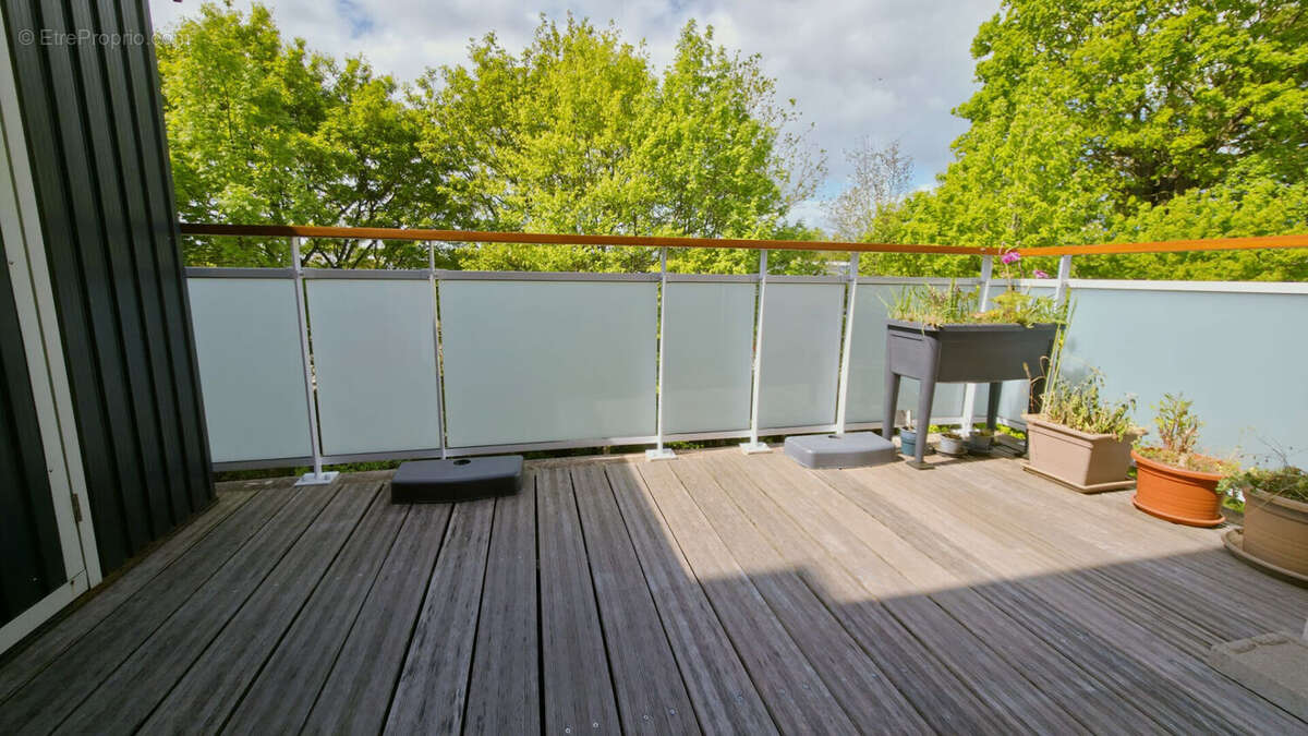 Appartement à LE RHEU