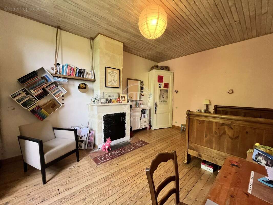 Maison à PUISSEGUIN
