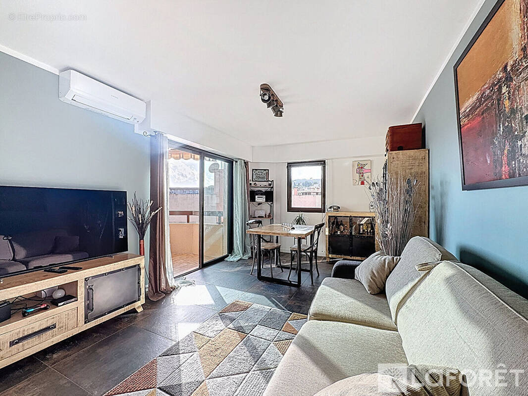 Appartement à MENTON