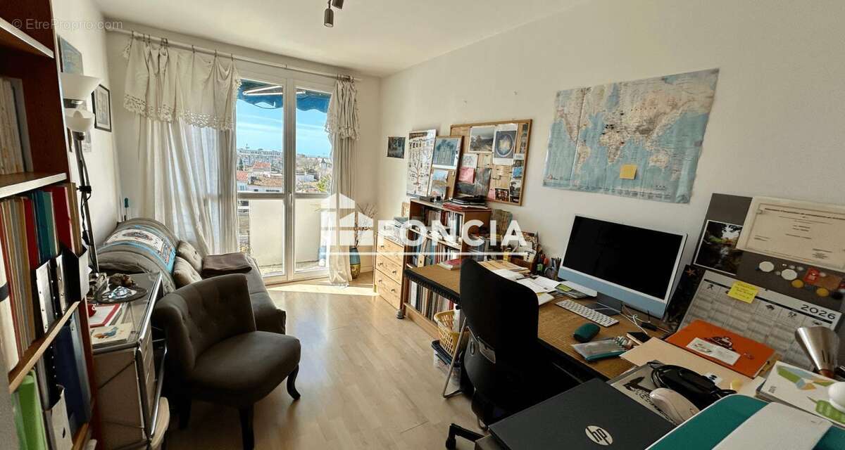 Appartement à MARSEILLE-8E