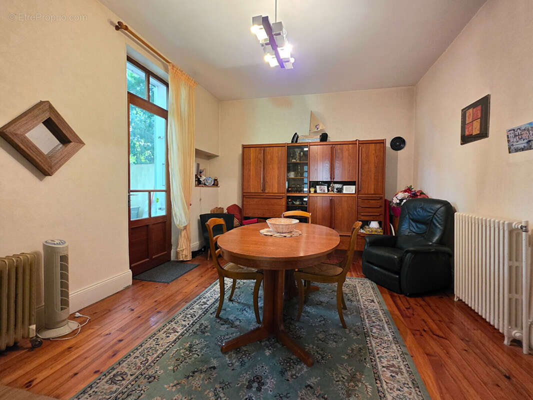 Maison à ROMANS-SUR-ISERE