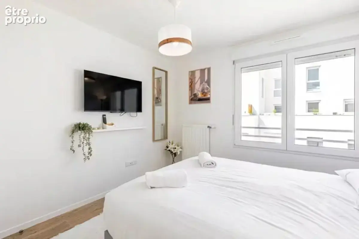 Romainvile - duplex meublé 85m² - 3ch -terrasses & parking - photo 13