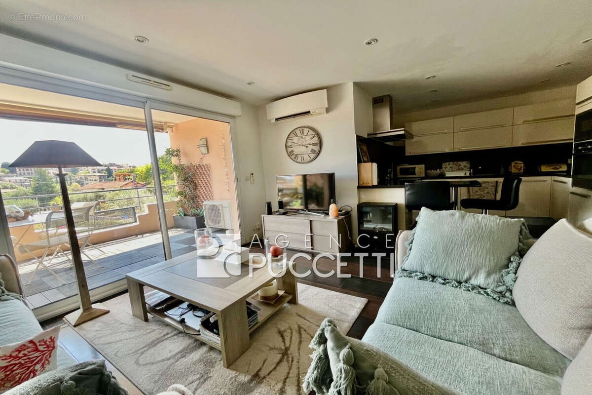 Appartement 74 m² à Vence  - photo 4