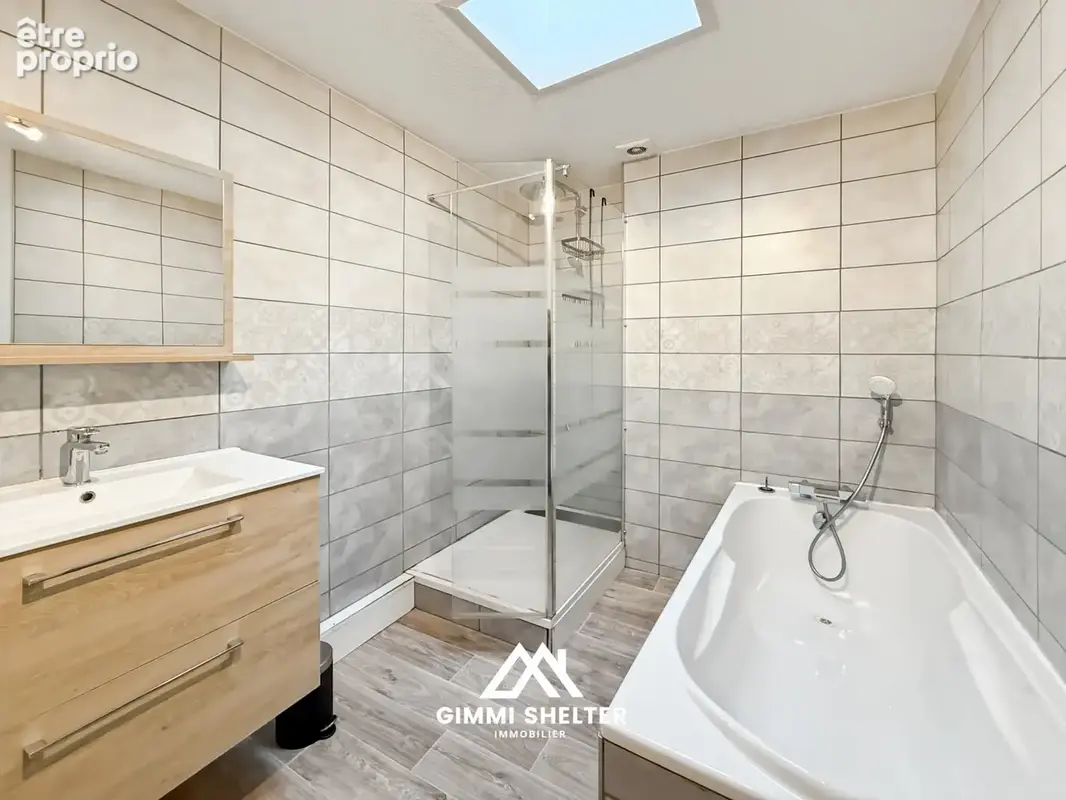Ceyrat bourg, maison de village 82 m2, 2 chambres, balcon, PAC réversible - photo 12