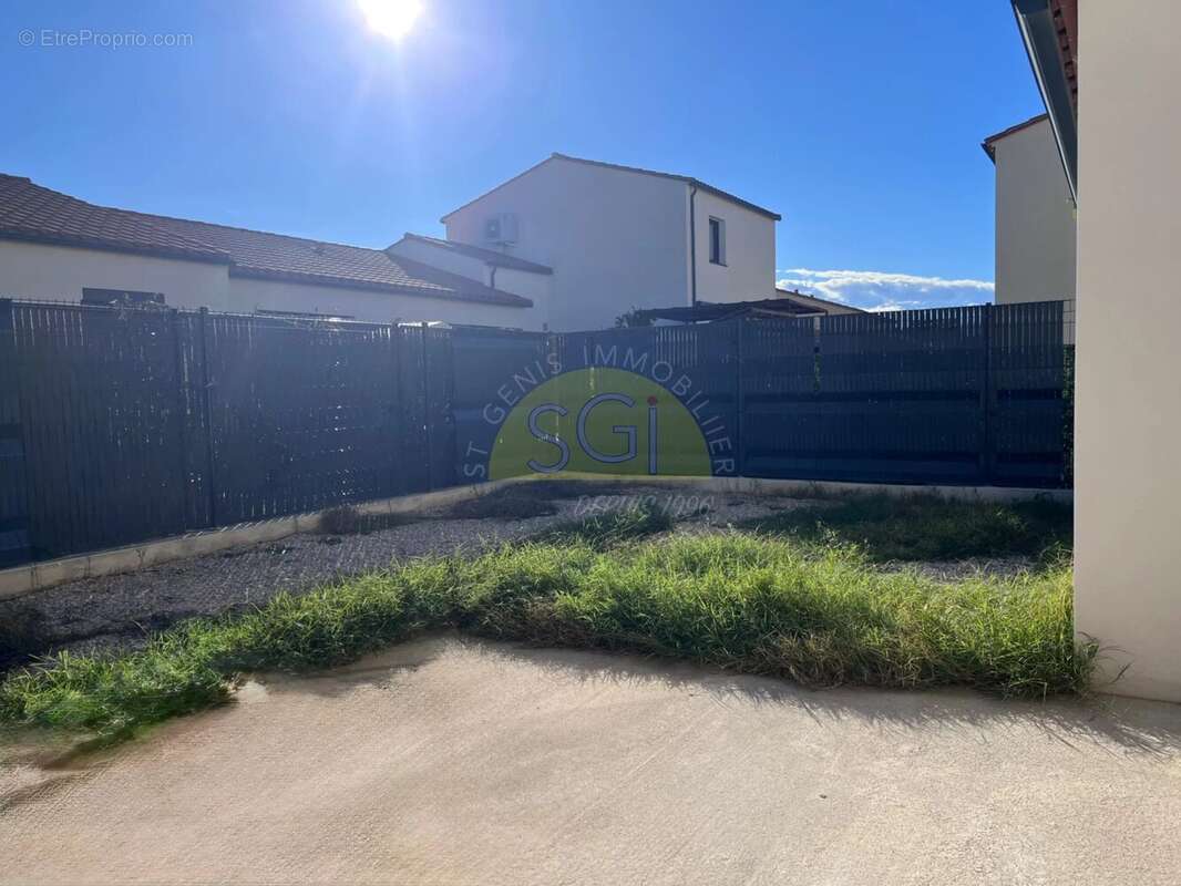 Maison à SAINT-GENIS-DES-FONTAINES