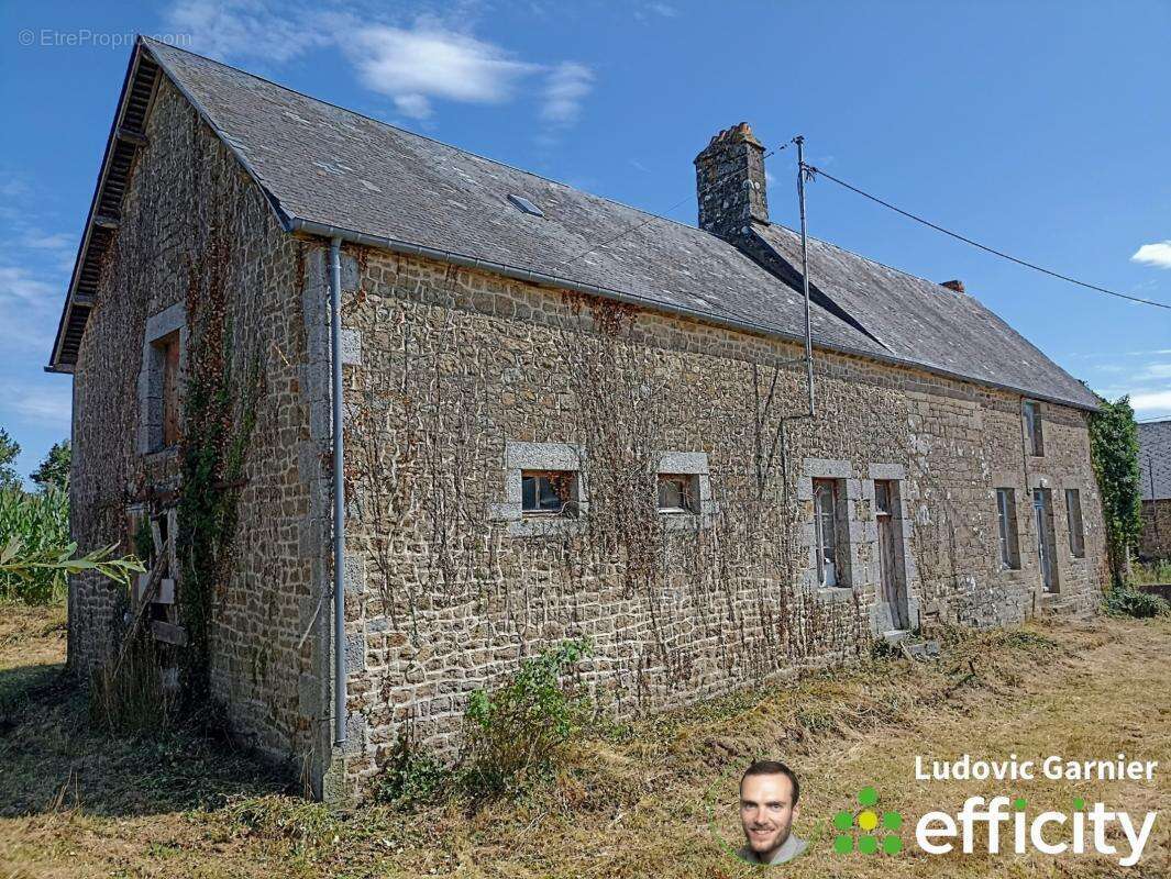 Maison à SAINT-GEORGES-DE-REINTEMBAULT