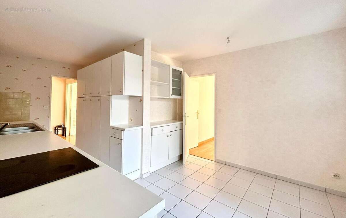 Appartement 97 m² à Angers  - photo 5