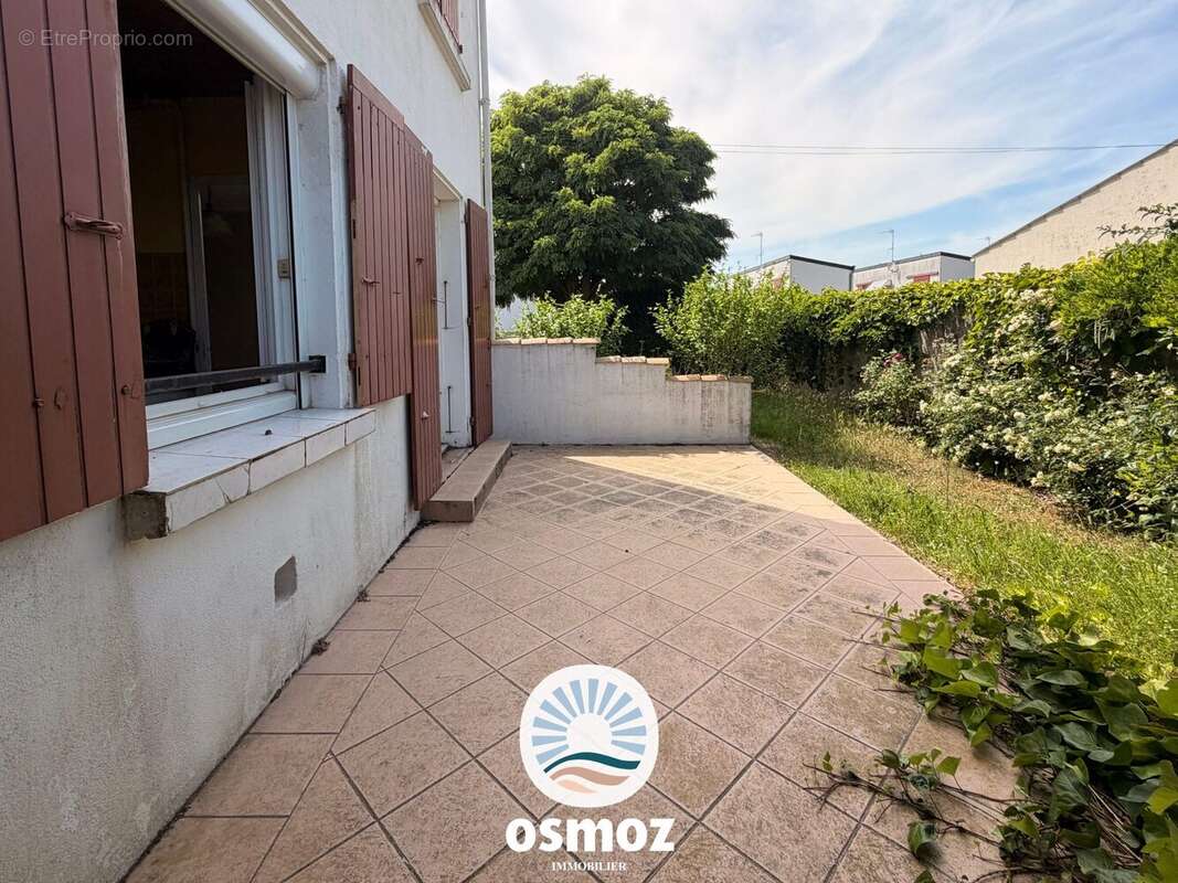 Maison 86 m² à La Rochelle  - photo 4