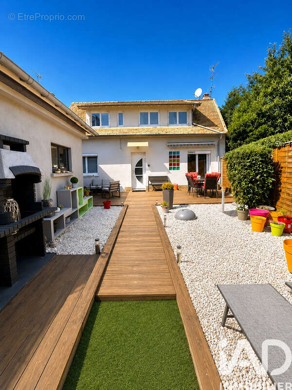 Maison 86 m² à Goussainville  - photo 4