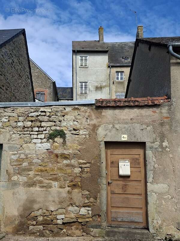 Maison à CHATILLON-EN-BAZOIS