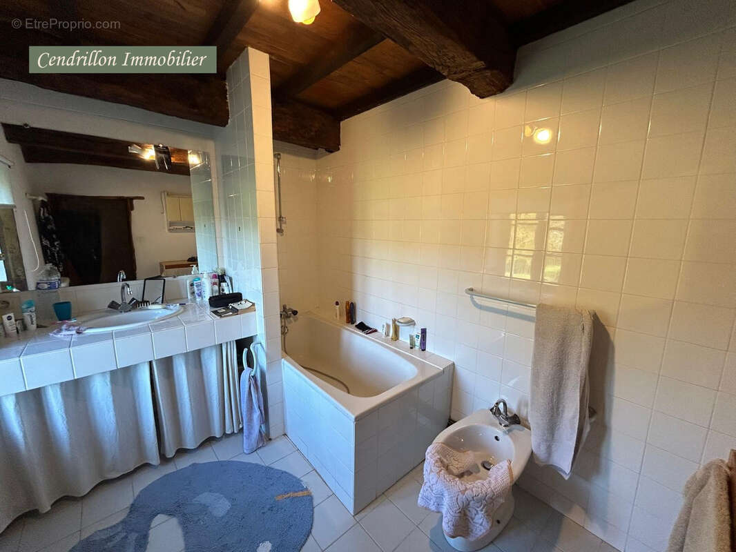 Maison à SAINT-MARTIN-CHATEAU