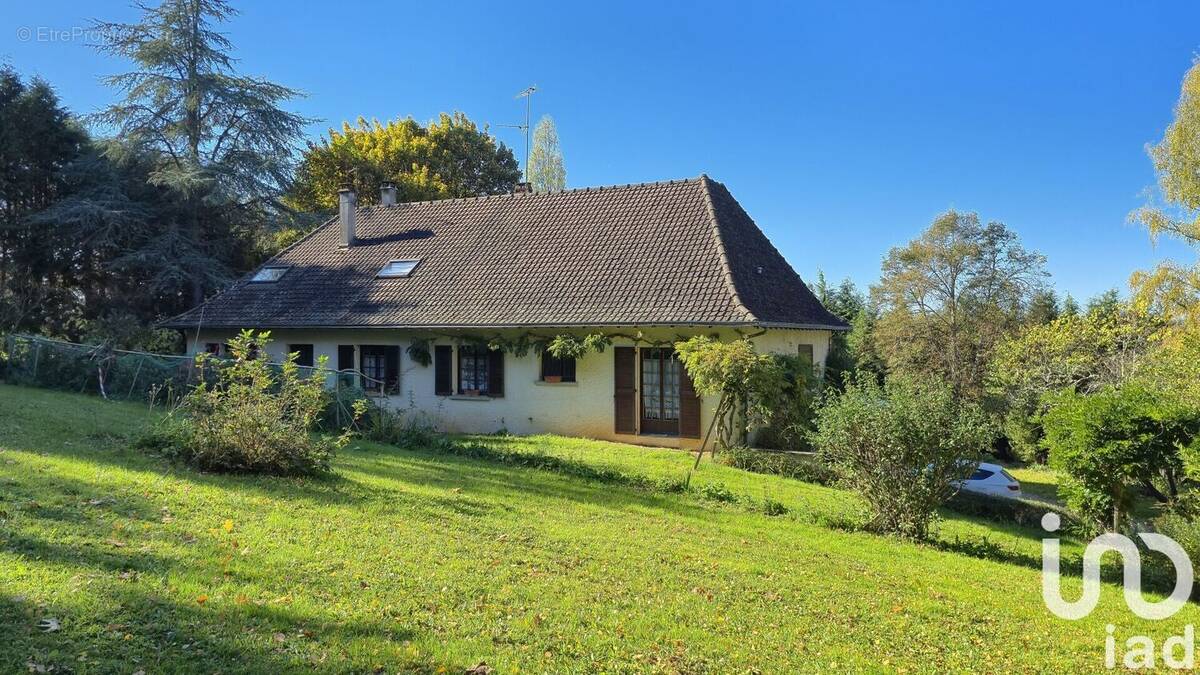 Photo 1 - Maison à SAINT-LEONARD-DE-NOBLAT