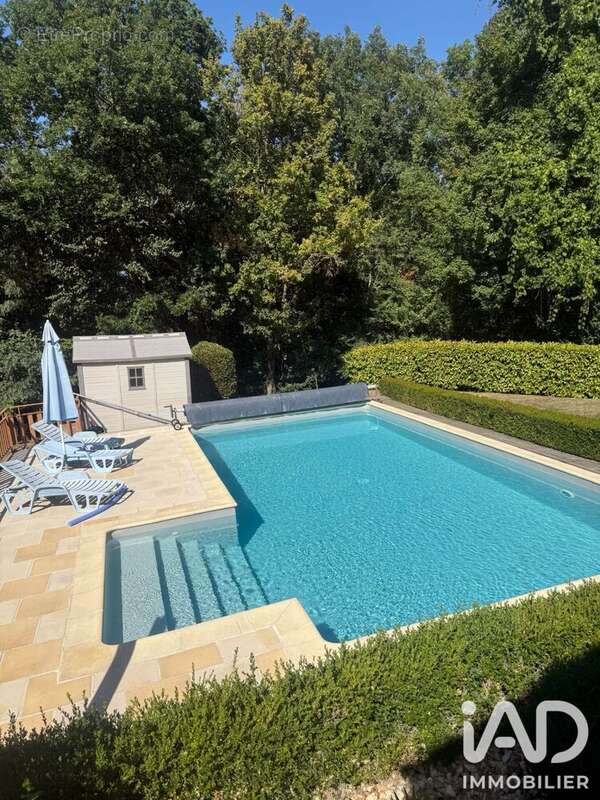 Maison 220 m² à Gageac-Et-Rouillac  - photo 4