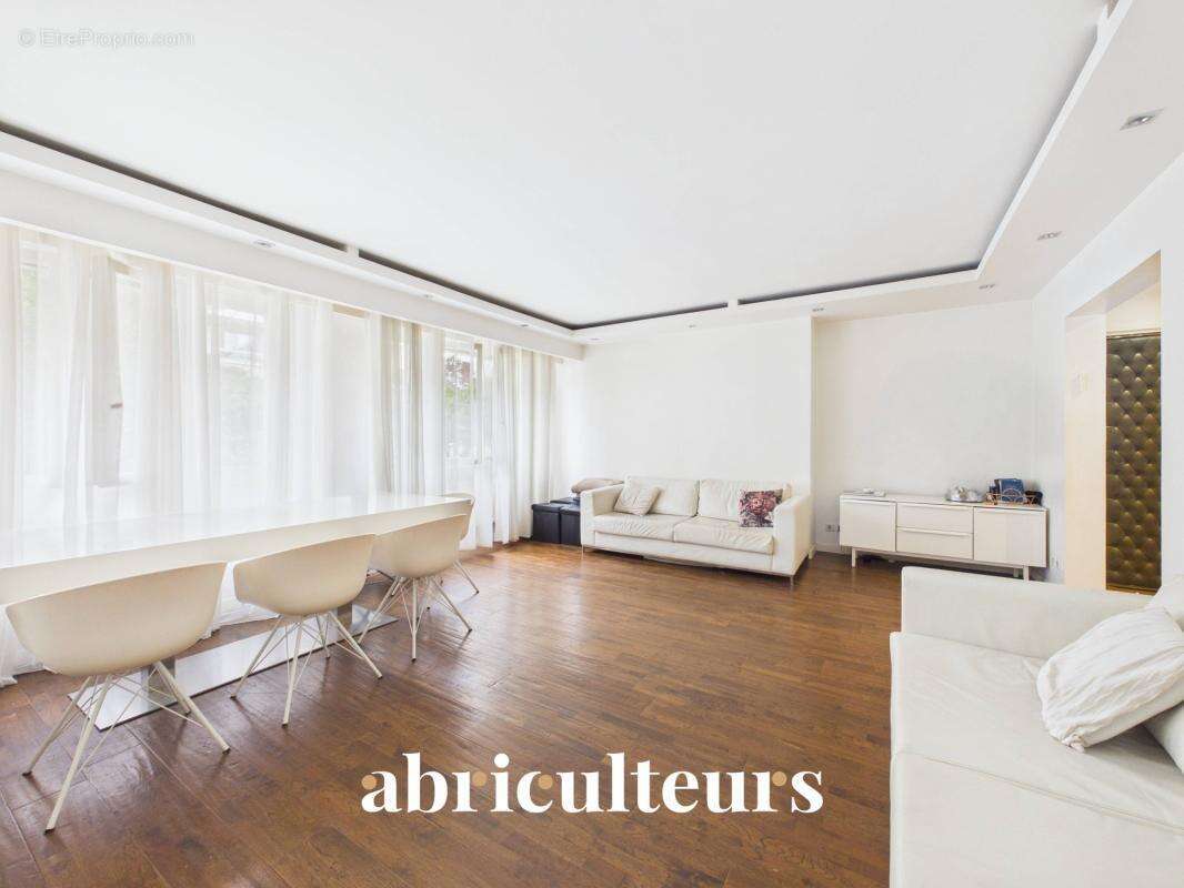Appartement Familal - 86 m² - 4 pièces en vente à Saint-Mandé Sud (94160) - photo 3