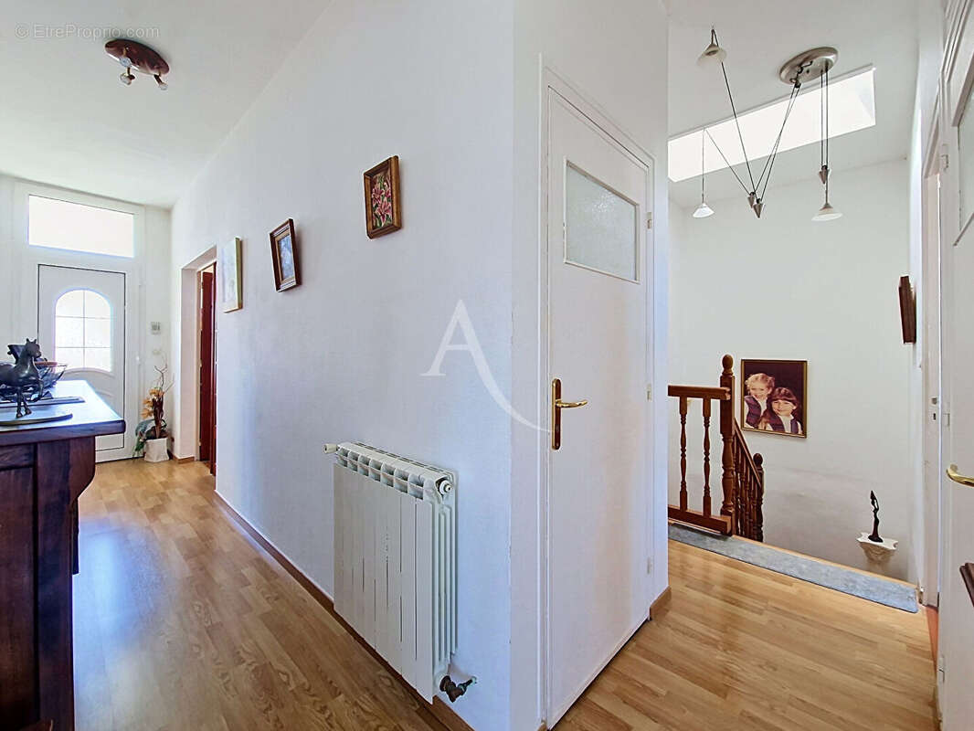 Maison 7 pièces de 145 m² - photo 10