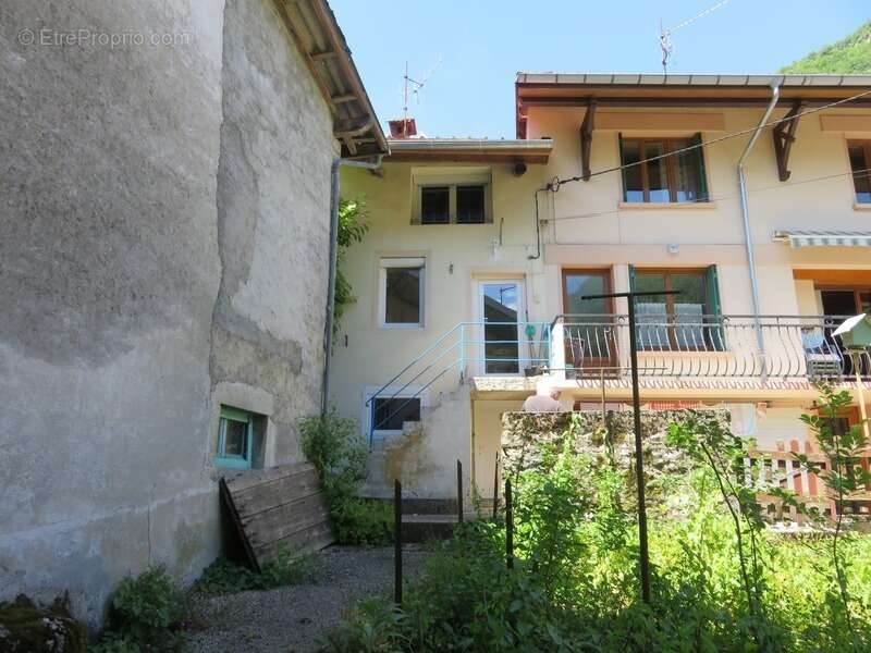 Dpt Ain (01), à vendre CHALEY maison P3 de 52 m² avec terrain non attenant de 351 m² - photo 2