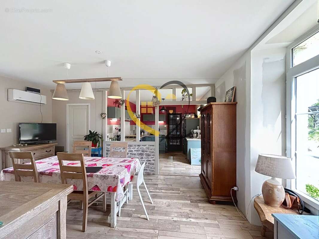 Maison à LA CELLE-CONDE