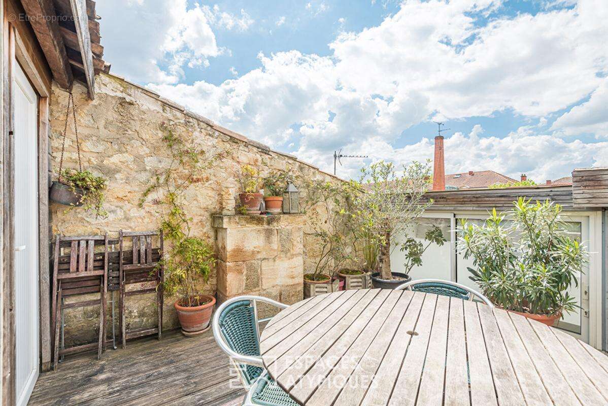 Appartement à BORDEAUX