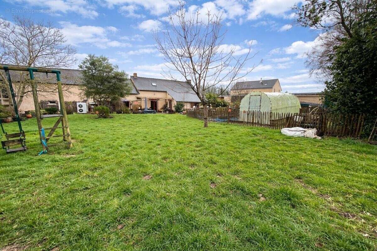 Maison à BREAL-SOUS-MONTFORT